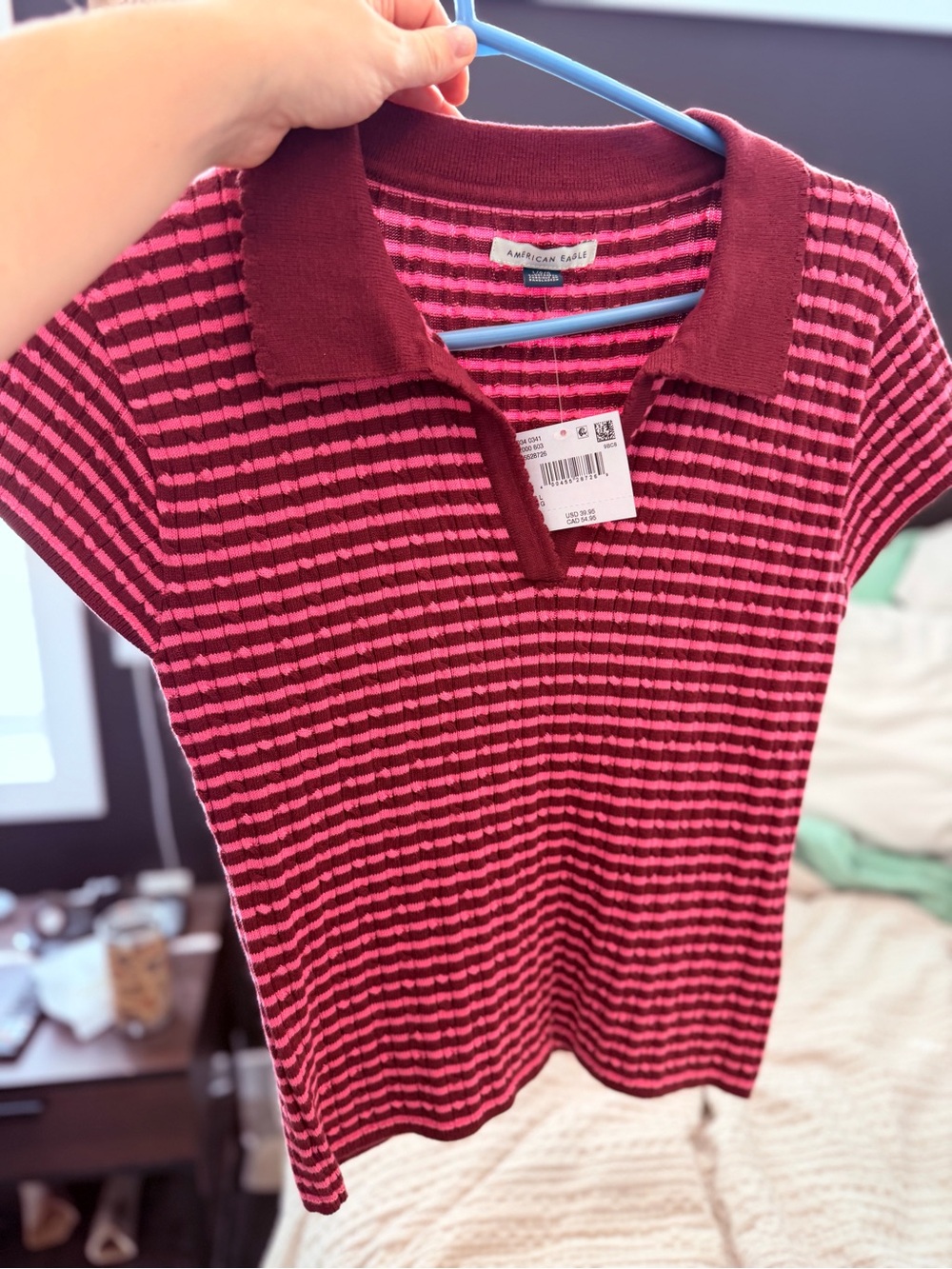 NWT AMERICAN EAGLE - Stripe top - Large